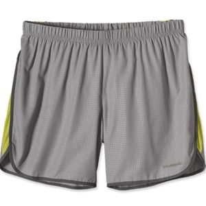 Men's Patagonia Strider Shorts 5" Inseam Size Large in Tumalo Grid/ Feather Grey